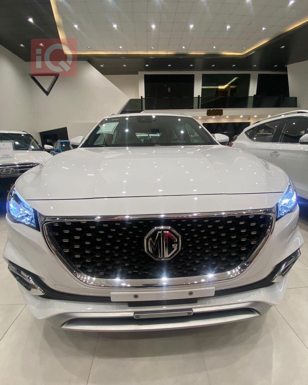 MG HS